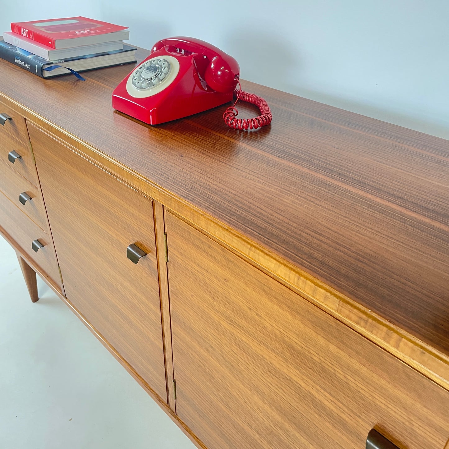 A RARE ALFRED COX MID CENTURY WALNUT & MAPLE VINTAGE SIDEBOARD