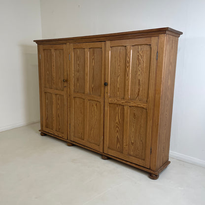 LARGE ANTIQUE PINE THREE DOOR KITCHEN/HALL CABINET