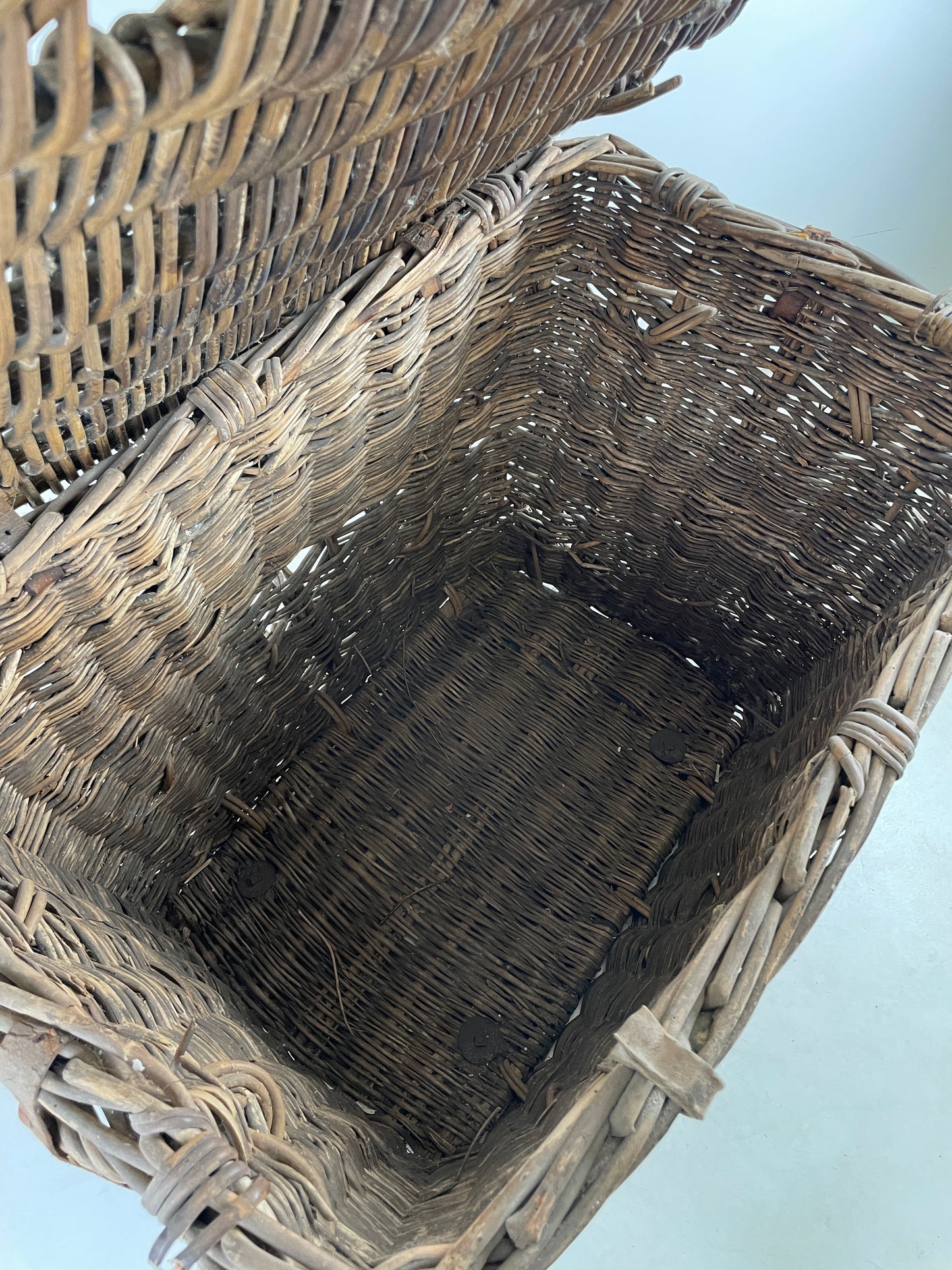 LARGE WEATHERED LAUNDRY MILL BASKET
