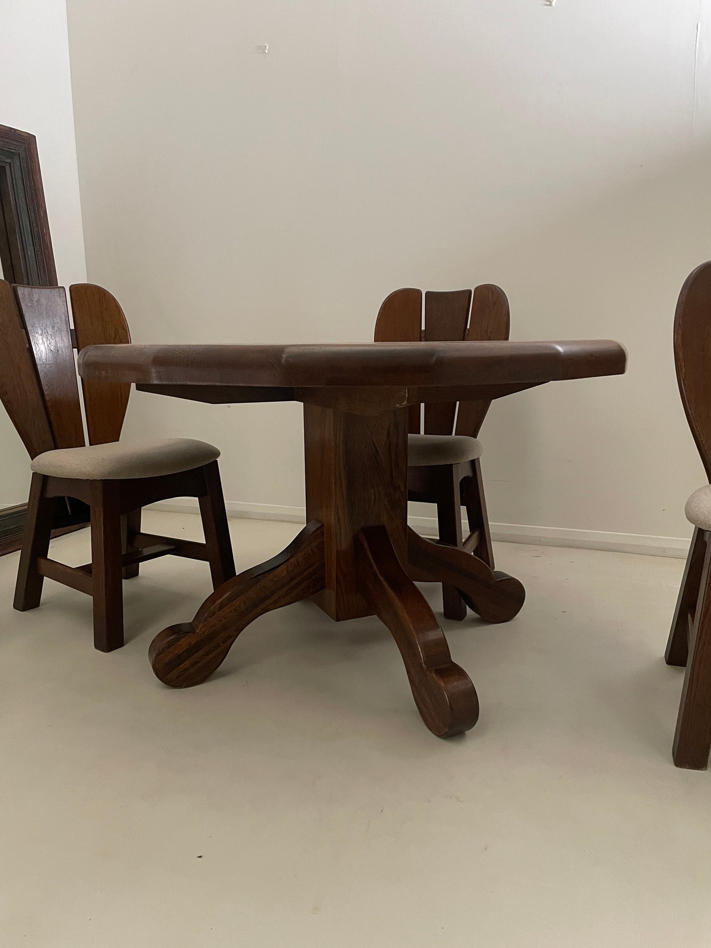 BRUTALIST 1970s BELGIUM OAK DINING TABLE & 4 CHAIRS