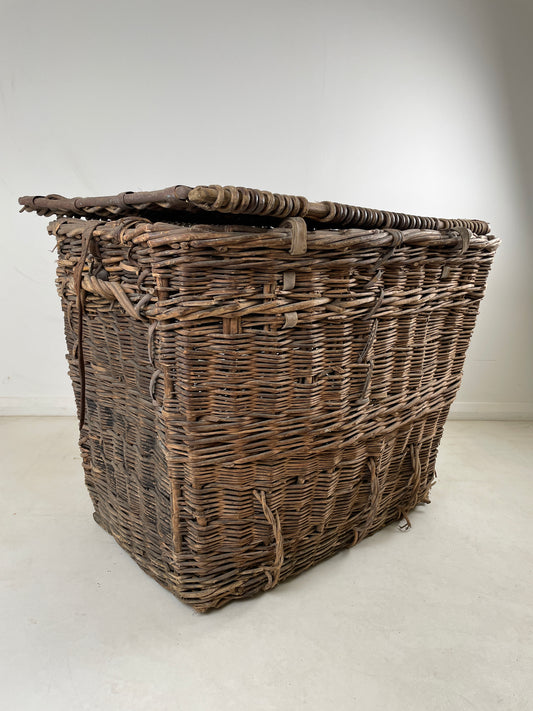 LARGE WEATHERED LAUNDRY MILL BASKET