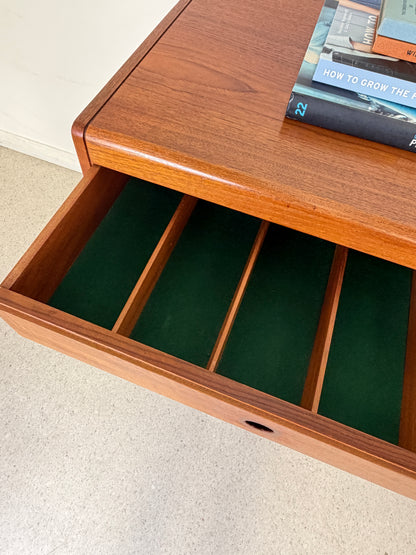RARE ARCHIE SHINE 1960s GLOUCESTER SIDEBOARD