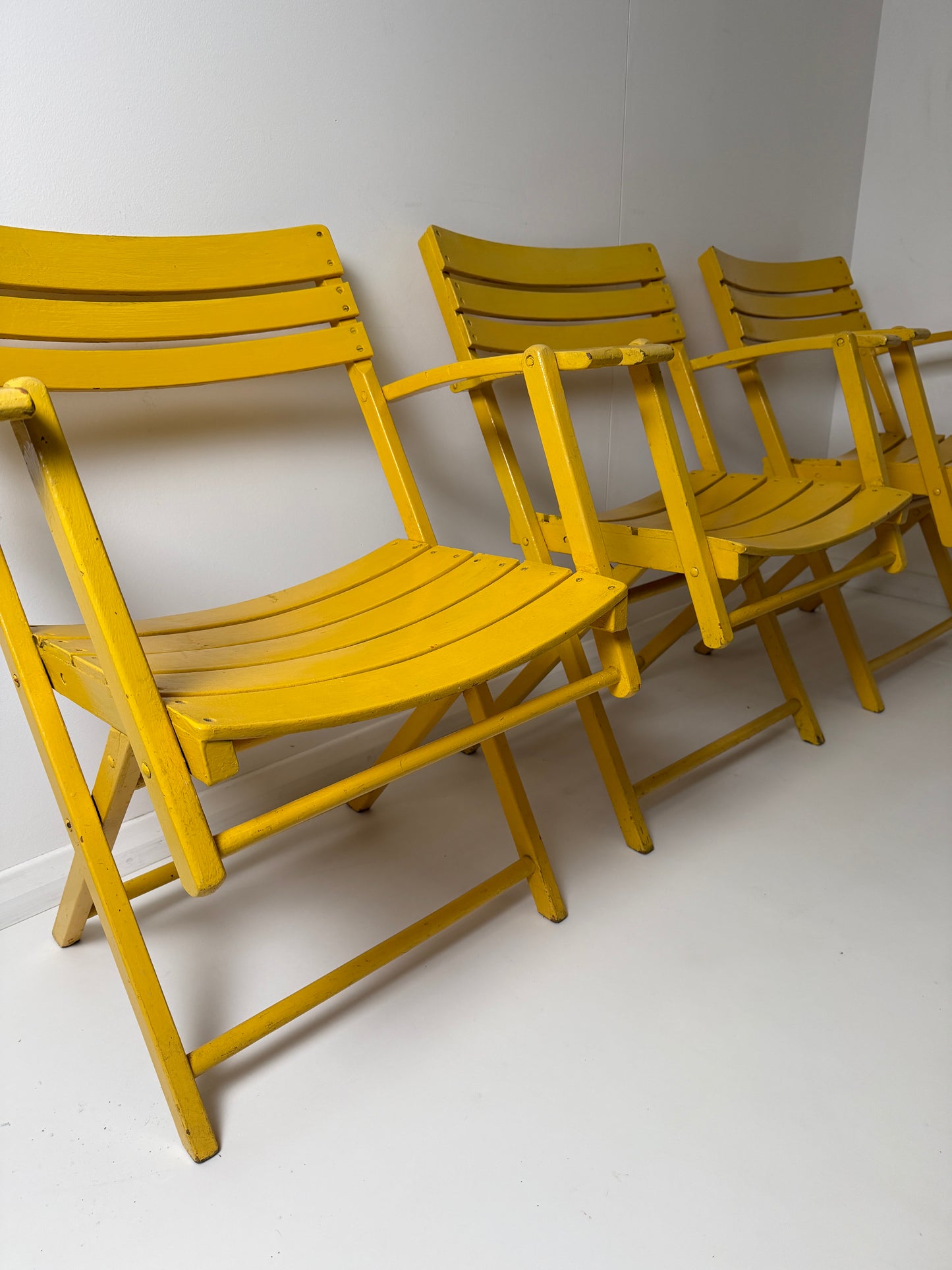 BAUHAUS FOLDING GARDEN CHAIRS IN YELLOW - SET OF 4