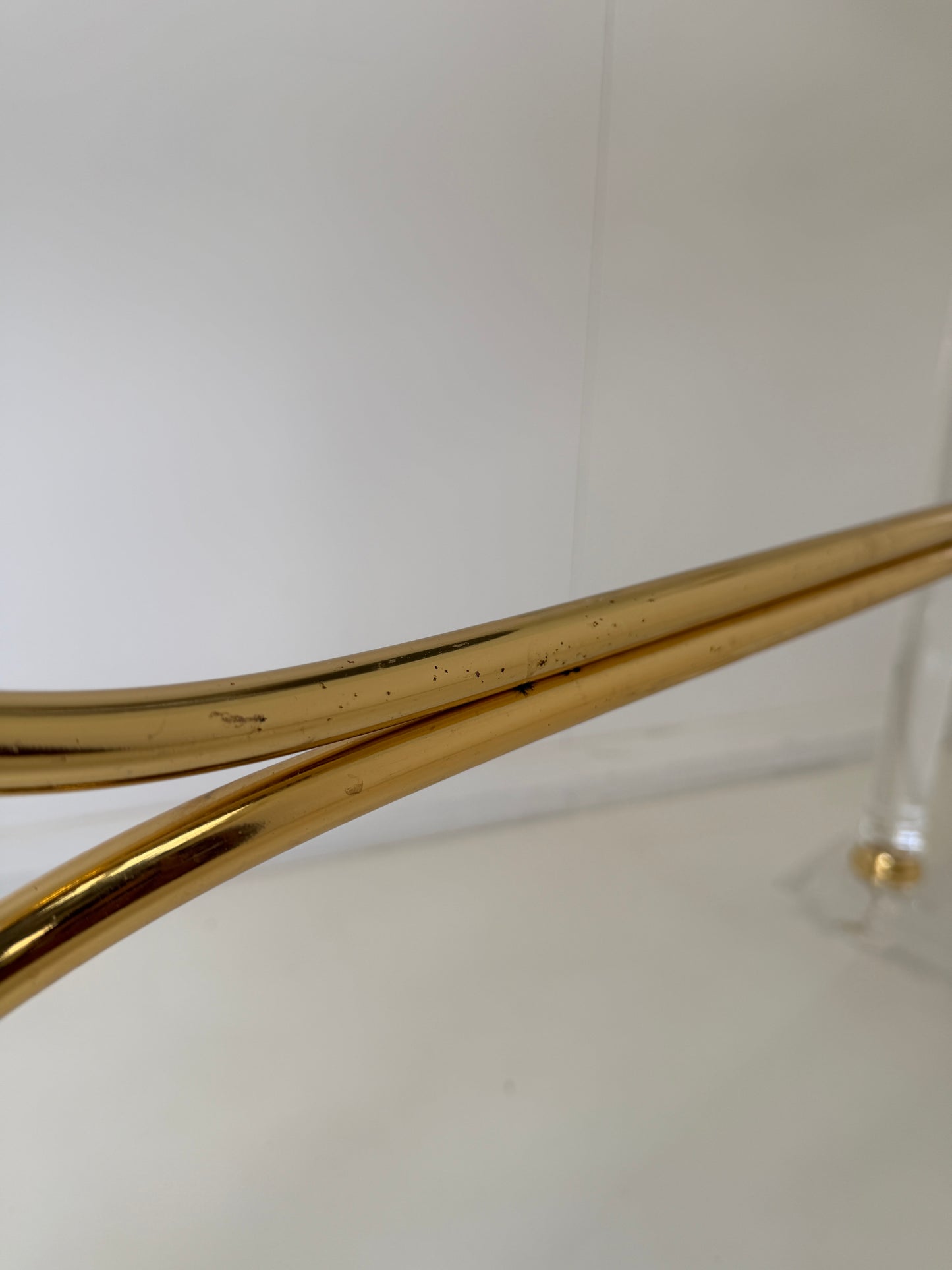HOLLYWOOD REGENCY CONSOLE TABLE IN THE STYLE OF CHARLES HOLLINS