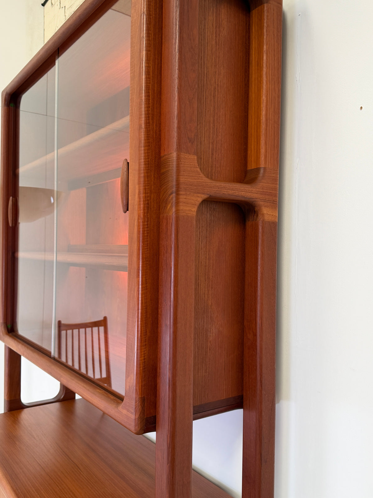 DYRLUND TEAK ROOM DIVIDER WITH GLASS BOOKCASE