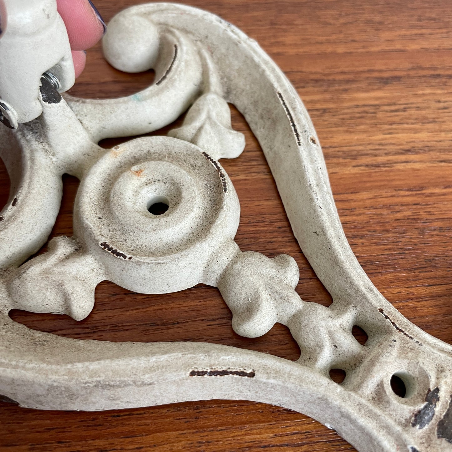 DOOR KNOCKER CREAM CAST ANTIQUE REVIVAL STYLE