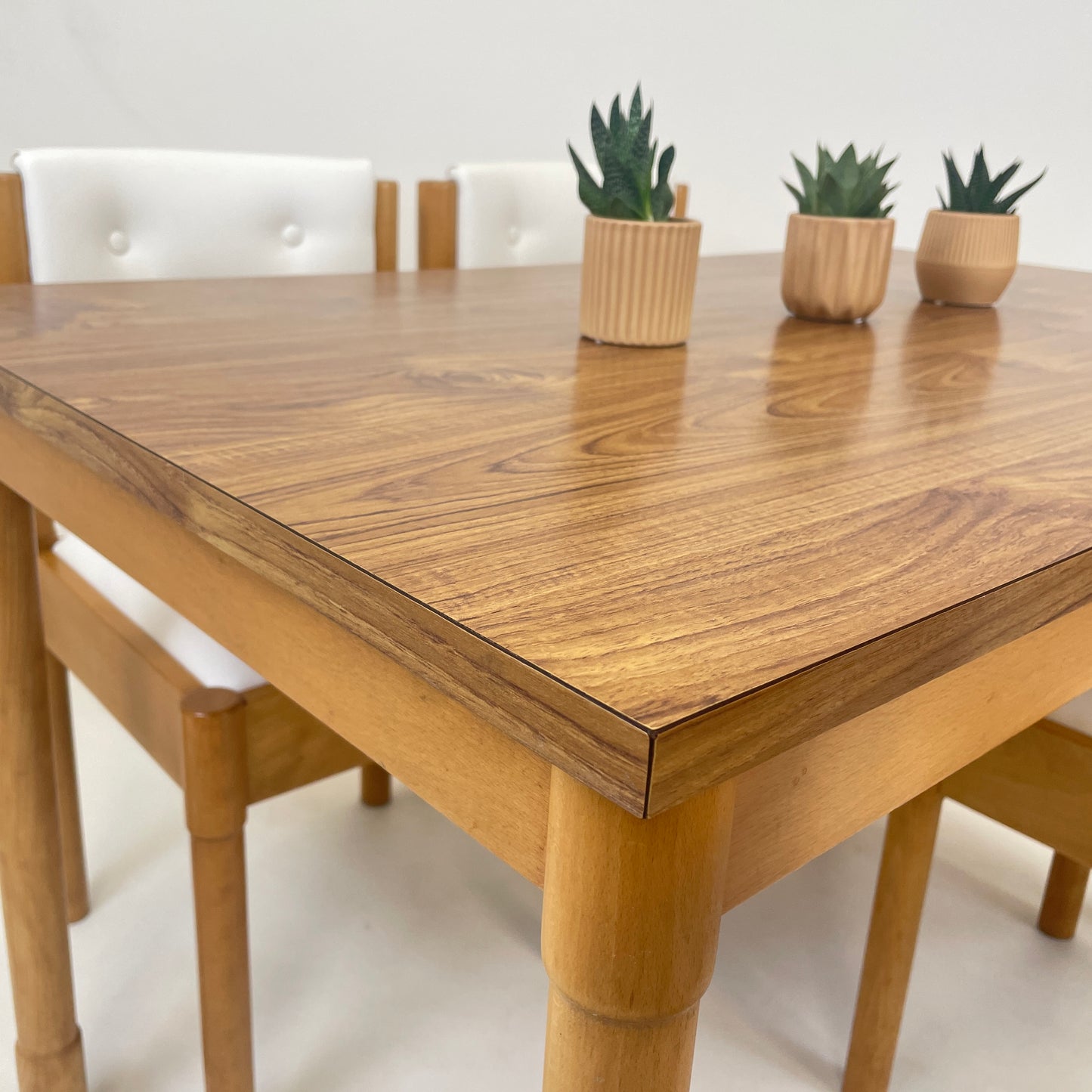 DINETTE TABLE AND CHAIRS IN BEECH
