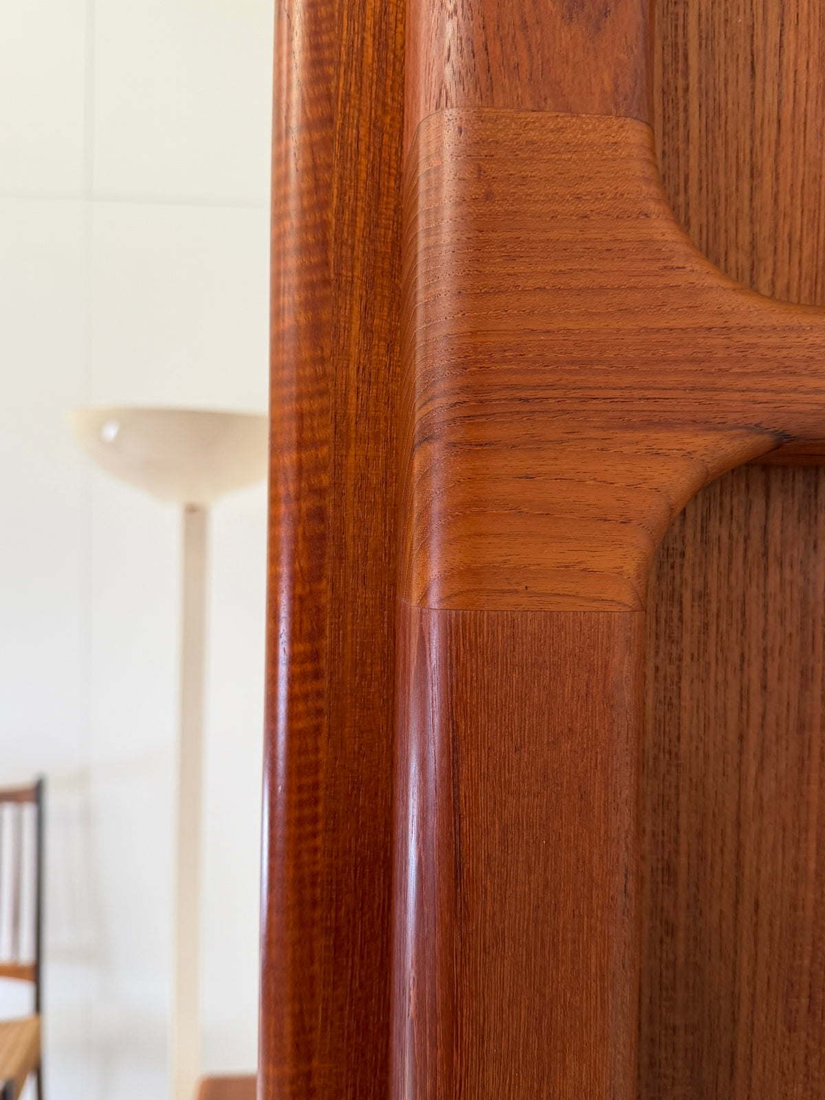 DYRLUND TEAK ROOM DIVIDER WITH GLASS BOOKCASE