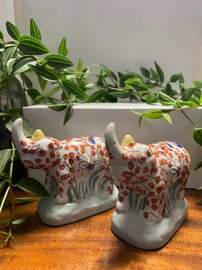 CHINESE IMARI PORCELAIN RHINO FIGURINES X 2