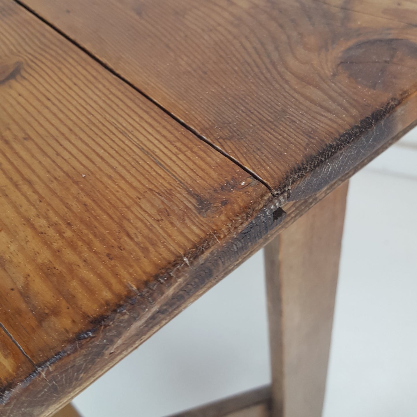 ANTIQUE PINE COMPACT TABLE / DESK